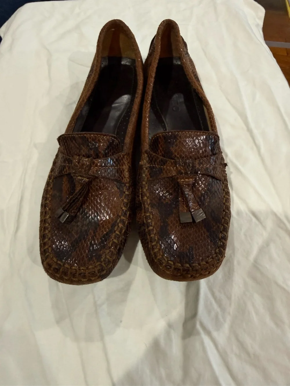 Liz & Co. Brown Snakeskin Tassel Driving Loafers Flats - Size 8